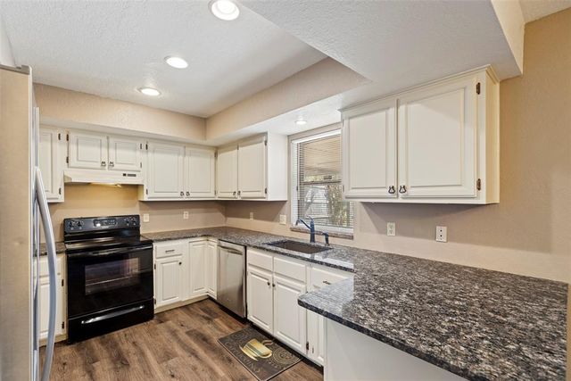 2304 SW 101st Street, Oklahoma City, OK 73159