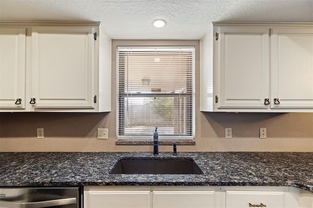 2304 SW 101st Street, Oklahoma City, OK 73159