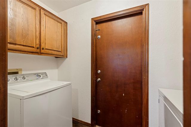 2304 SW 101st Street, Oklahoma City, OK 73159