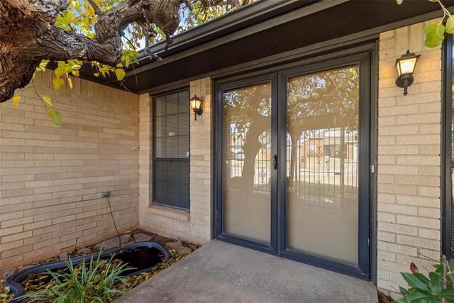 2304 SW 101st Street, Oklahoma City, OK 73159