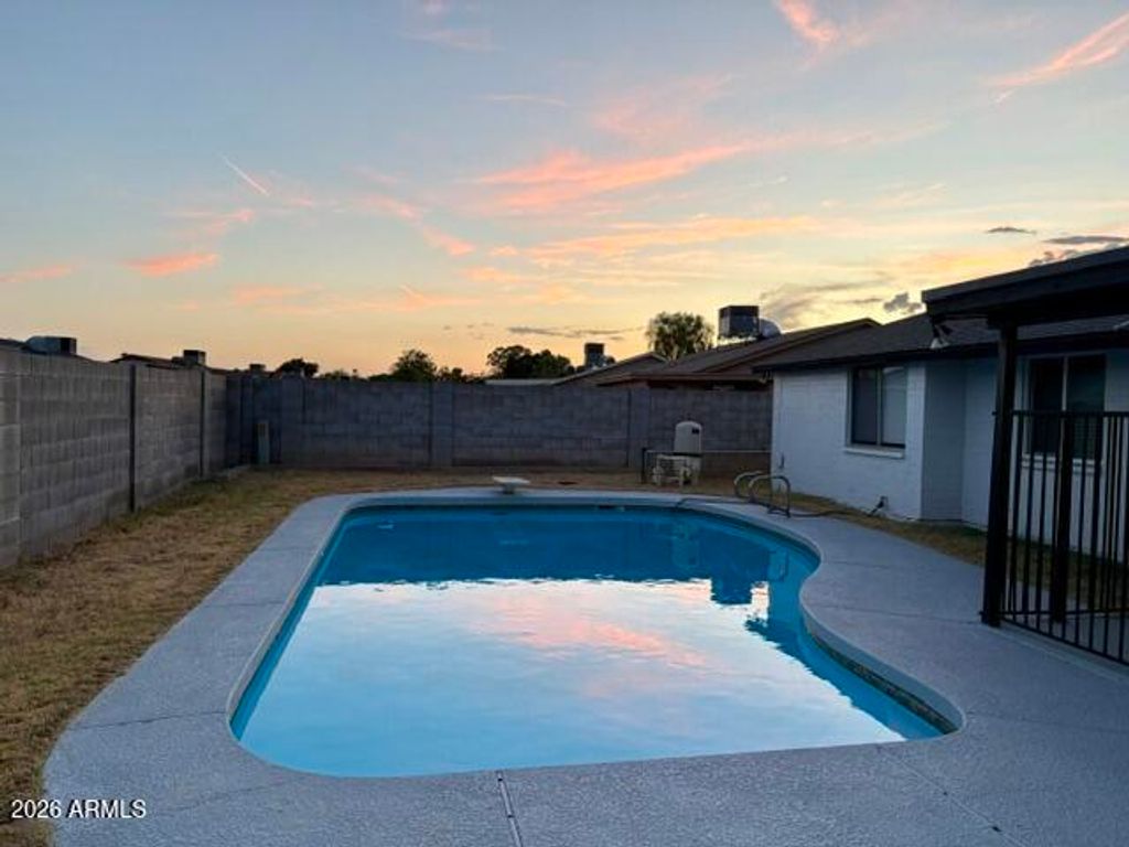 5601 W CAROL Avenue, Glendale, AZ 85302