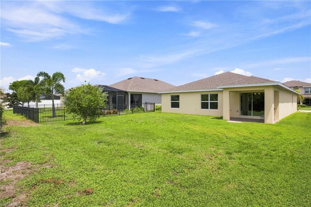 3166 Estancia LN, CAPE CORAL, FL 33909 — photo 4