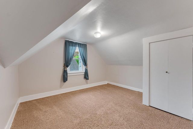 528 Oak Park COURT, Milwaukee, WI 53214