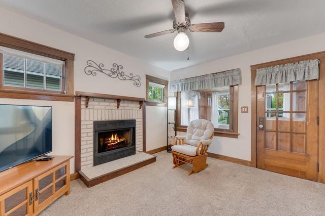 528 Oak Park COURT, Milwaukee, WI 53214
