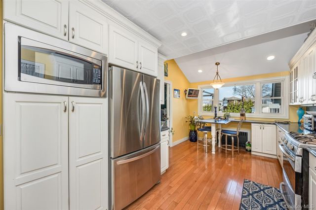 62 W 1st Street, Freeport, NY 11520