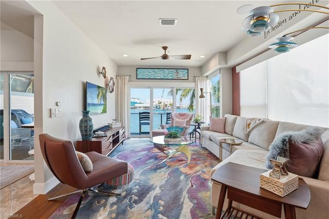 280 Primo DR, Fort Myers Beach, FL 33931