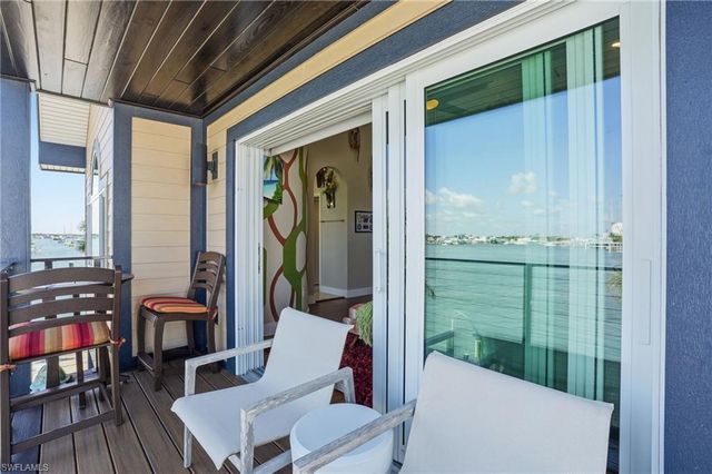 280 Primo DR, Fort Myers Beach, FL 33931