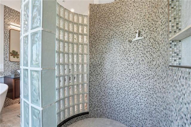 280 Primo DR, Fort Myers Beach, FL 33931