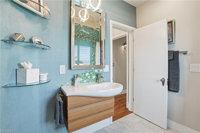 280 Primo DR, Fort Myers Beach, FL 33931