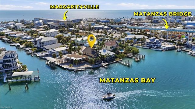 280 Primo DR, Fort Myers Beach, FL 33931