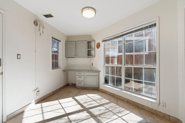 7300 Freedom Court NE, Albuquerque, NM 87109