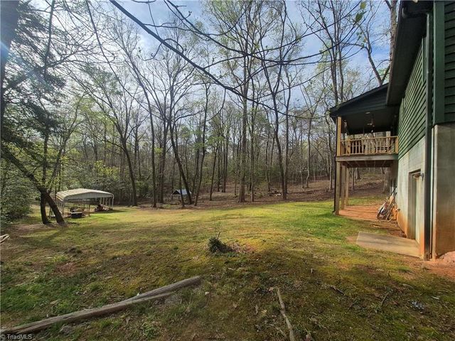 324 Pinecrest Circle, Troy, NC 27371