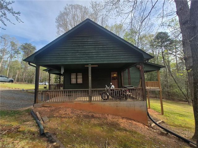 324 Pinecrest Circle, Troy, NC 27371
