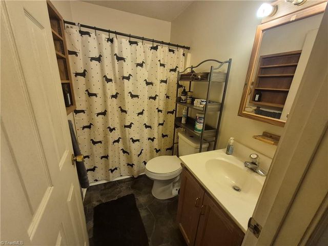 324 Pinecrest Circle, Troy, NC 27371