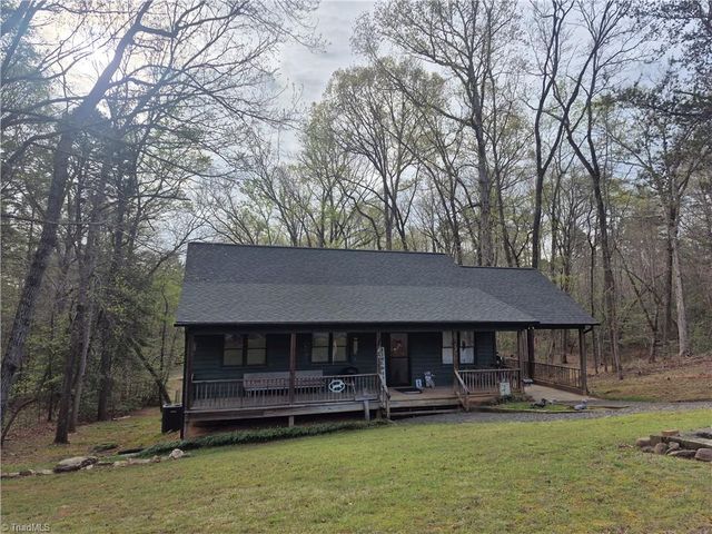 324 Pinecrest Circle, Troy, NC 27371
