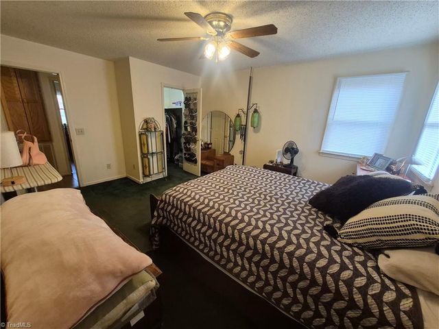 324 Pinecrest Circle, Troy, NC 27371