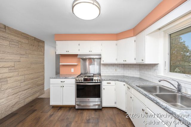 2444 Kimberly Drive, Muskegon, MI 49444