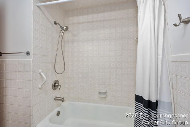 2444 Kimberly Drive, Muskegon, MI 49444