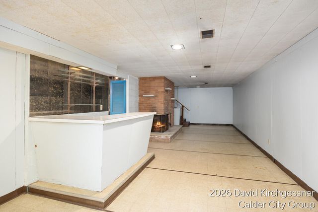 2444 Kimberly Drive, Muskegon, MI 49444