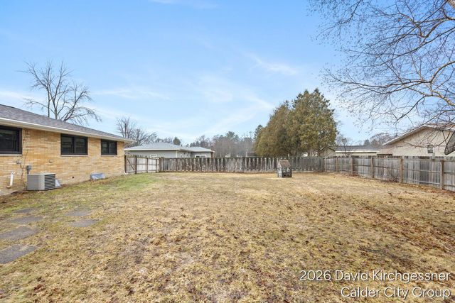 2444 Kimberly Drive, Muskegon, MI 49444