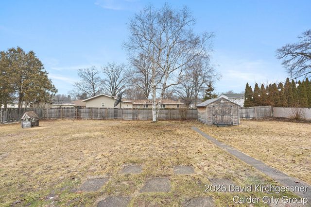 2444 Kimberly Drive, Muskegon, MI 49444