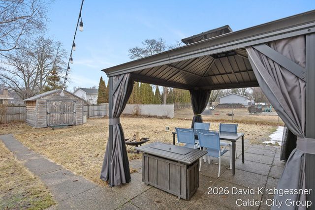 2444 Kimberly Drive, Muskegon, MI 49444