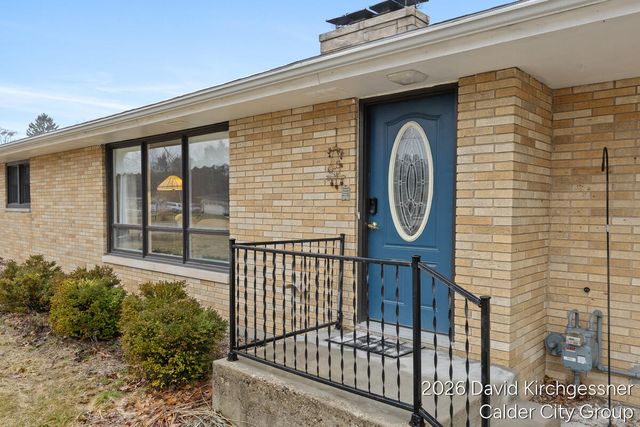 2444 Kimberly Drive, Muskegon, MI 49444