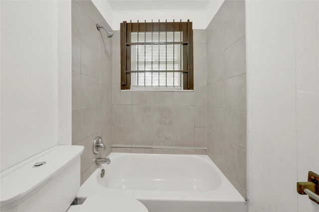 2313 Kirk Street, Houston, TX 77026