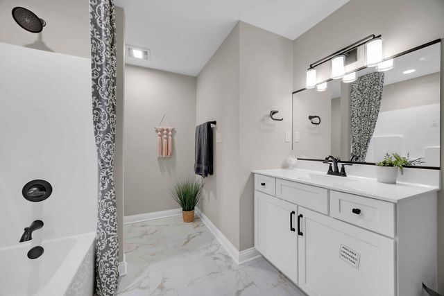 12707 Creekside Drive, Cedar Lake, IN 46303