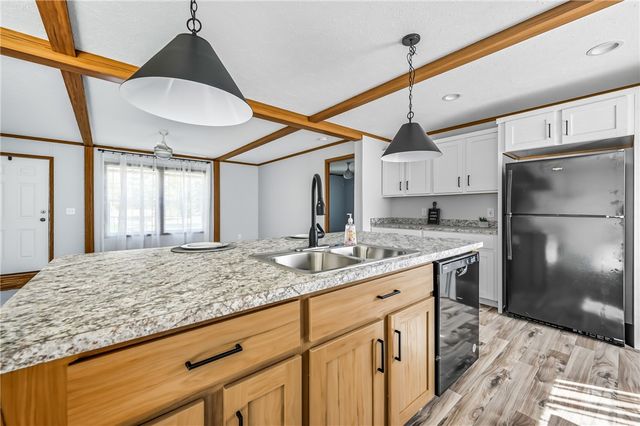 69 Summit Rd 204, Salem Twp, PA 16125