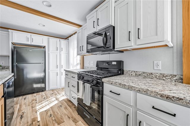 69 Summit Rd 204, Salem Twp, PA 16125