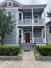 2619 Avenue O 1/2, Galveston, TX 77550