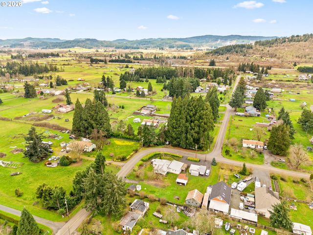 82481 GREENWOOD St, Creswell, OR 97426