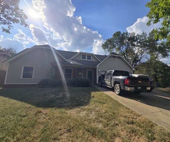 5218 S 32nd West Place, Tulsa, OK 74107