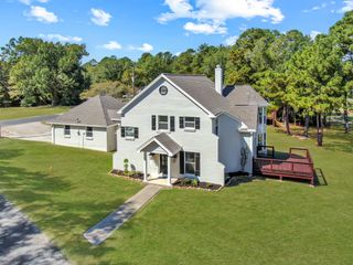 39 Westwood Drive W, Trinity, TX 75862