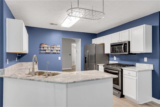 5461 Evergreen Forest Court, Flowery Branch, GA 30542