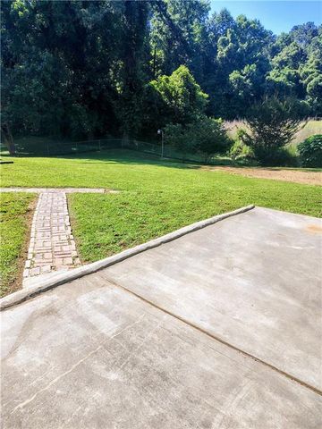4080 Somerled Trail, College Park, GA 30349