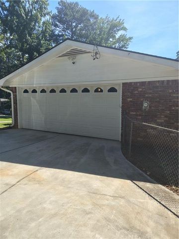 4080 Somerled Trail, College Park, GA 30349