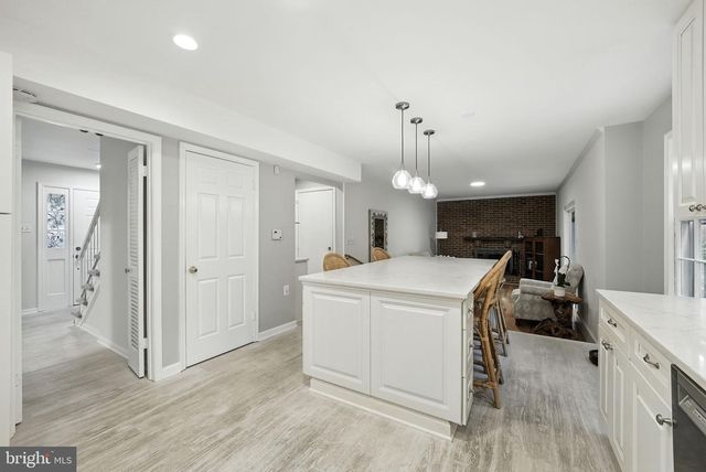 12871 VALLEYWOOD DR, Woodbridge, VA 22192