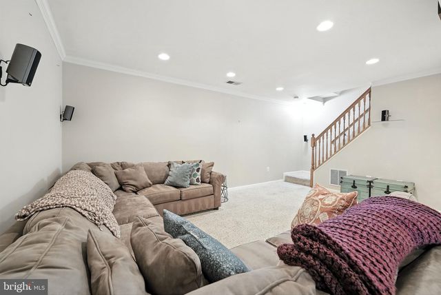 12871 VALLEYWOOD DR, Woodbridge, VA 22192