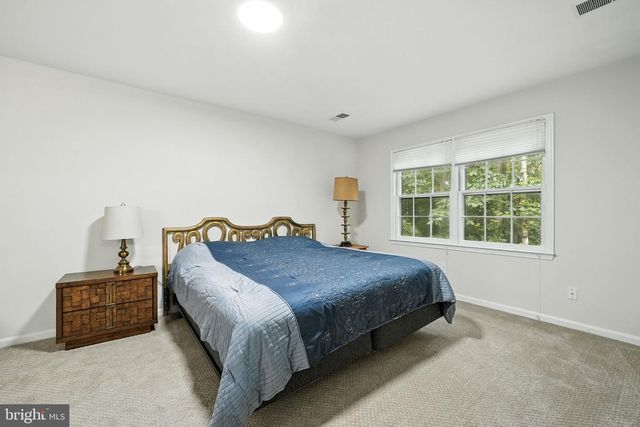 12871 VALLEYWOOD DR, Woodbridge, VA 22192