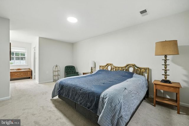 12871 VALLEYWOOD DR, Woodbridge, VA 22192