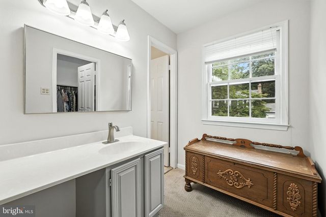 12871 VALLEYWOOD DR, Woodbridge, VA 22192