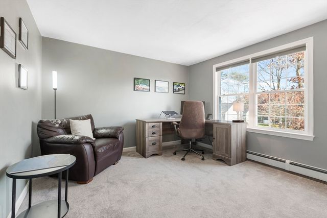 68 Metacomet Ave, Taunton, MA 02718