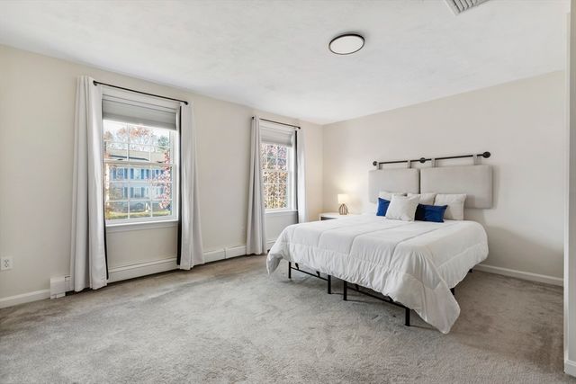 68 Metacomet Ave, Taunton, MA 02718