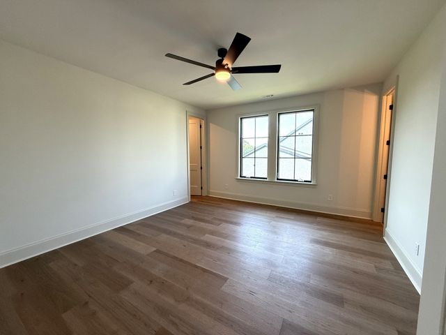 510 St Charles Dr, Arrington, TN 37014