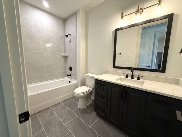 510 St Charles Dr, Arrington, TN 37014