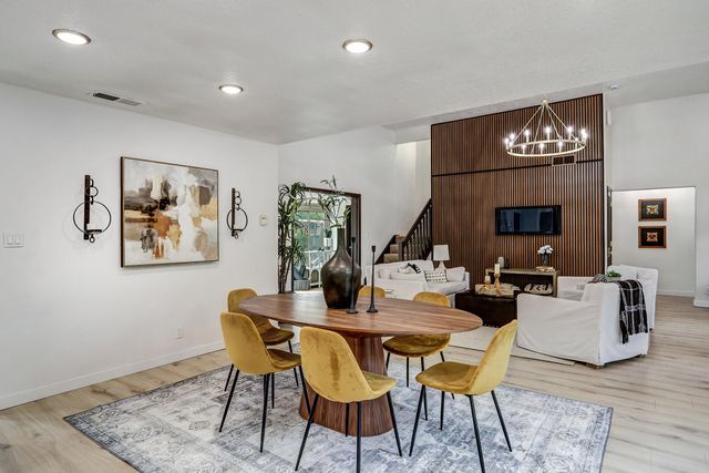 6425 Guadalupe Place NW, Los Ranchos, NM 87107