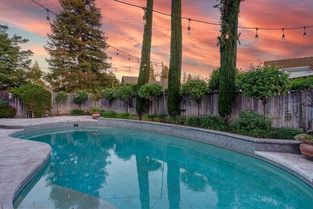 5903 W Alluvial Avenue, Fresno, CA 93722