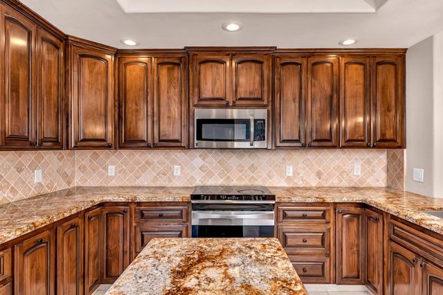 5903 W Alluvial Avenue, Fresno, CA 93722